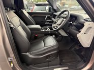 Land Rover Defender 3.0 D250 MHEV X-Dynamic SE SUV 3dr Diesel Auto 4WD Euro 6 (s/s) (250 ps) 21