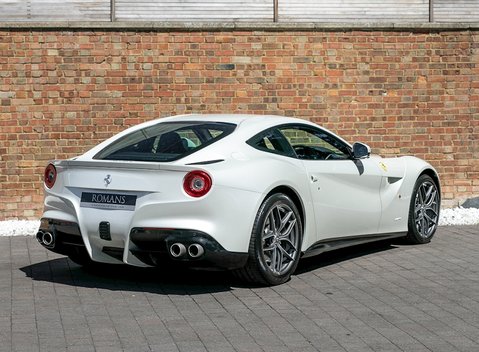 Ferrari F12 Berlinetta 7