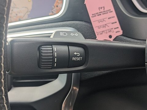 Volvo V40 D2 R-DESIGN PRO 26