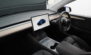 Tesla Model Y RWD Comfort Suspension One Owner Heated Steering Wheel and Seats VATQ 19