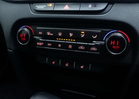 Kia Xceed 1.6 XCeed 3 PHEV Semi-Auto 5dr 32