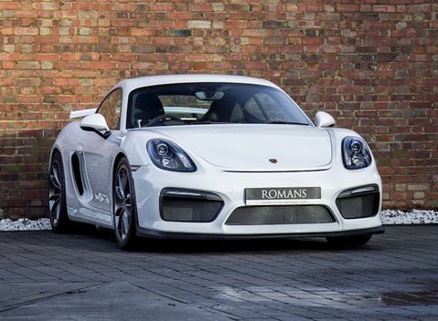 Porsche Cayman GT4 1