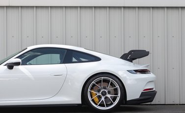 Porsche 911 (992) GT3 25