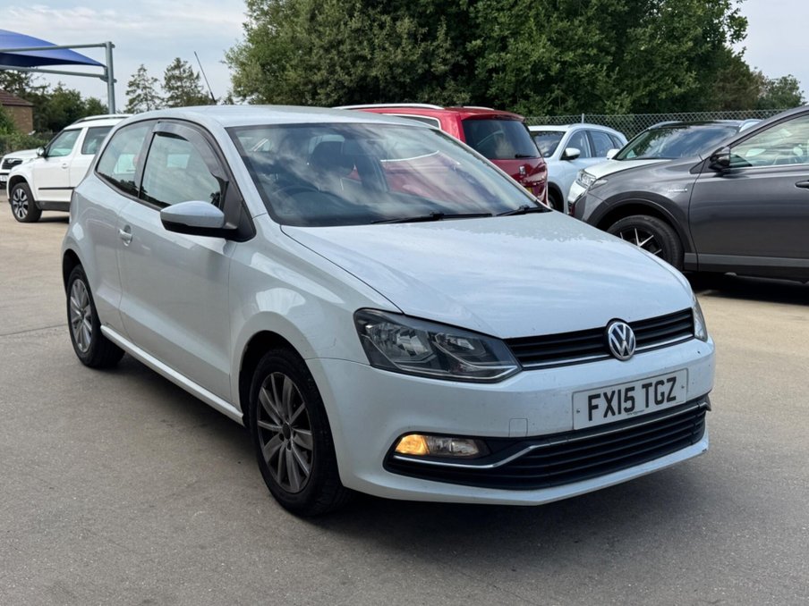 2015 Volkswagen Polo exterior view