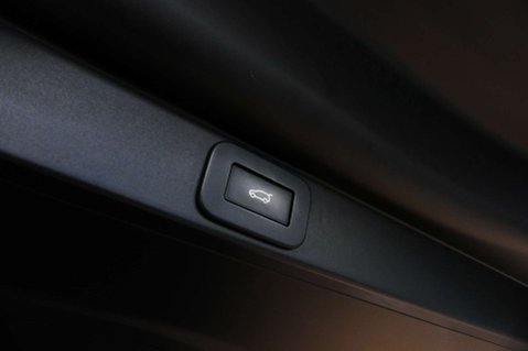 Land Rover Range Rover 3.0 Range Rover Autobiography D MHEV Auto 4WD 5dr 50