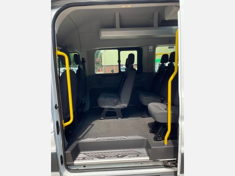 Ford Transit 2.2 TDCi 460 HDT L4 H3 4dr (18 seats) 19