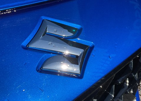 Suzuki Swift MOTION 8