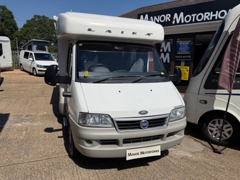 Laika Evovip R718 FIXED BED 4 BERTH LOW PROFILE COACH BUILT MOTORHOME 31