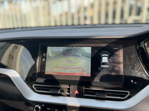 Kia Niro 3 43