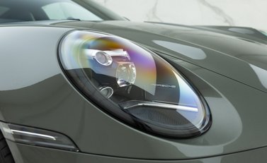 Porsche 911 Carrera (992) 23