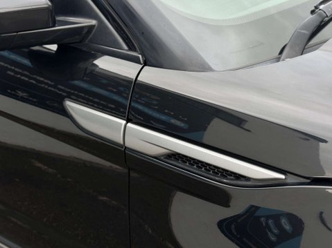 Land Rover Range Rover Evoque 2.2 SD4 Pure Auto 4WD Euro 5 (s/s) 5dr 24