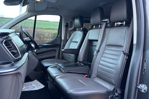 Ford Tourneo Custom 320 130 ps Titanium L2 9 Seater - Automatic 25
