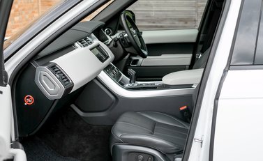 Land Rover Range Rover Sport 3.0 SDV6 HSE Dynamic 14