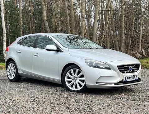 Volvo V40 1.6 V40 SE Luxury D2 Auto 5dr 1