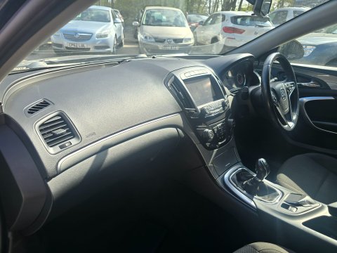 Vauxhall Insignia DESIGN NAV 12