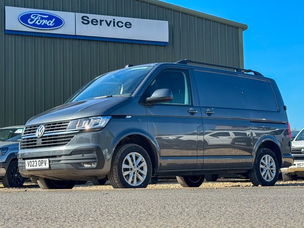 Volkswagen Transporter SWB L1H1 Low Roof Highline T28 Air Con Alloys Camera Sensors EURO 6 1