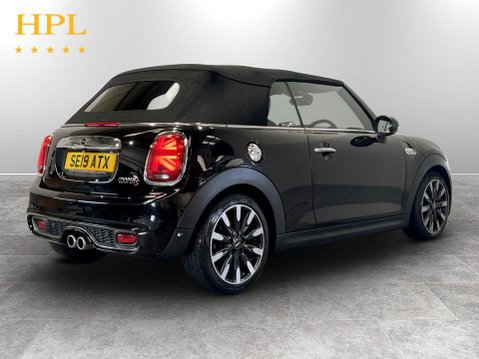 Mini Convertible 2.0 Cooper S Exclusive Convertible 2dr Petrol Steptronic Euro 6 (s/s) (192 7