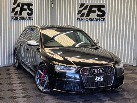 Audi RS4 4.2 FSI V8 Estate 5dr Petrol S Tronic quattro Euro 5 (450 ps) 46