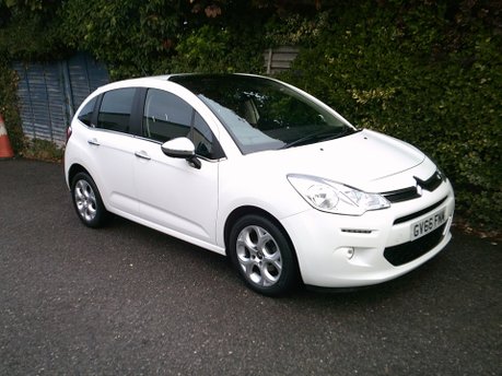 Citroen C3 PURETECH PLATINUM ETG S/S ONLY 28,000 MILES FROM NEW