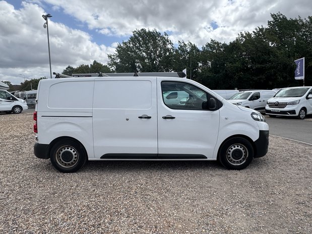 Citroen Dispatch MWB L2H1 [SOLD MM] Low Roof Enterprise 2700 Cruise Sensors EURO 6 5