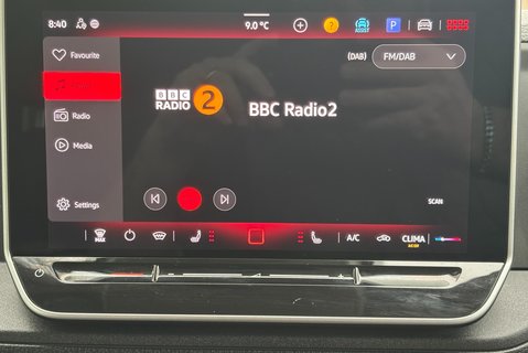 MAN TGE 3.180 4Motion Standard Hr DCIV - DSG Auto - 5 Seats 27