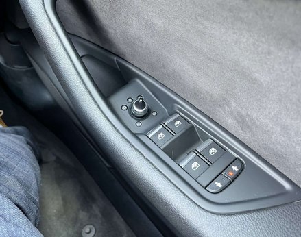 Audi A4 2.0 A4 Black Edition 40 TDI Semi-Auto 5dr 61