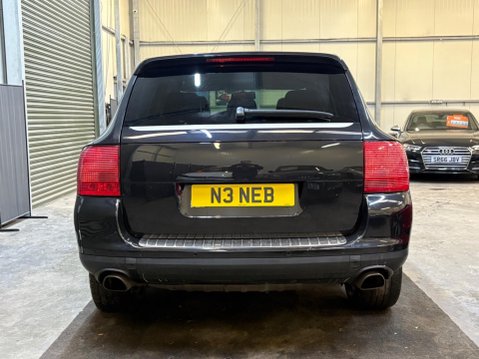 Porsche Cayenne 3.2 V6 Tiptronic S AWD 5dr 5