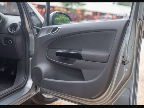 Vauxhall Corsa 1.2 Corsa Exclusive AC 5dr 11