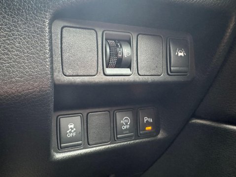 Nissan Qashqai 1.5 dCi n-tec 2WD Euro 6 (s/s) 5dr 17