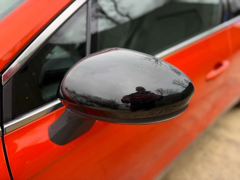 Renault Clio 1.6 Clio Techno E-Tech HEV Auto 5dr 56