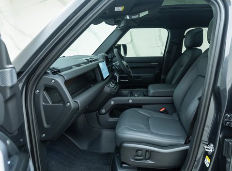 Land Rover Defender 110 V8 Carpathian Edition 15