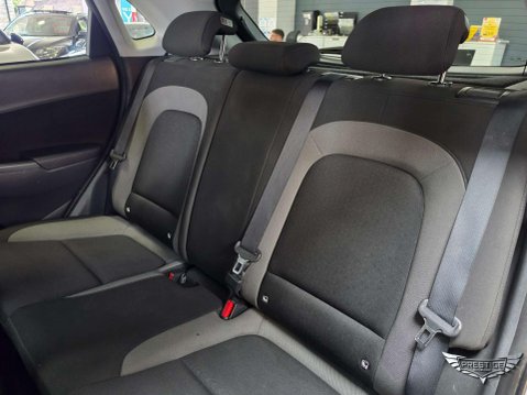 Hyundai KONA 1.0 T-GDi Premium Euro 6 (s/s) 5dr 31