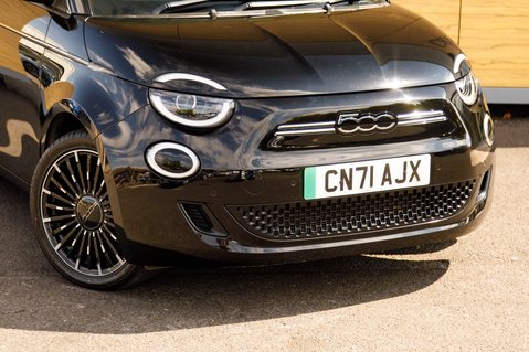 Fiat 500e LA PRIMA 12