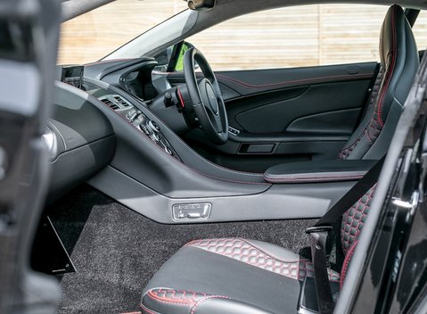 Aston Martin Vanquish 15