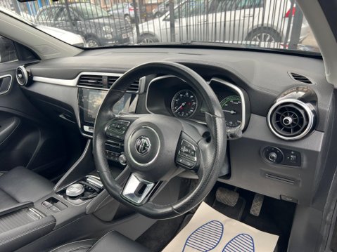 MG ZS 44.5kWh Exclusive Auto 5dr 19