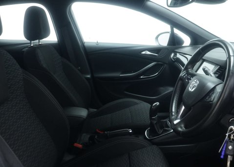Vauxhall Astra 1.4 Astra SRi VX-Line Nav T S/S 5dr 37
