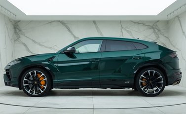 Lamborghini Urus S 5