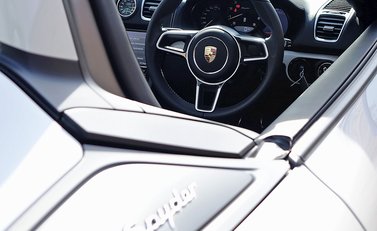 Porsche Boxster Spyder 13