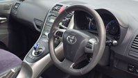 Toyota Auris 1.8 VVT-h T Spirit Hatchback 5dr Petrol Hybrid CVT Euro 5 (s/s) (136 ps) 56