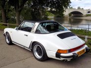 Porsche 911 CARRERA 3.2 TARGA 2