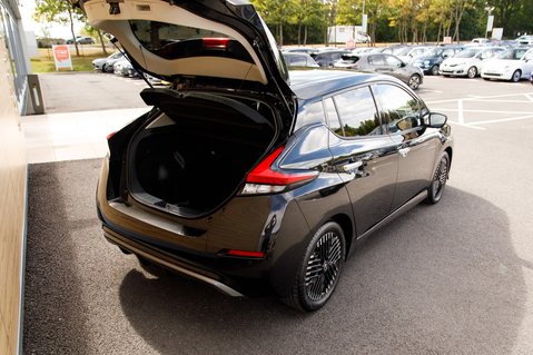 Nissan LEAF TEKNA 35