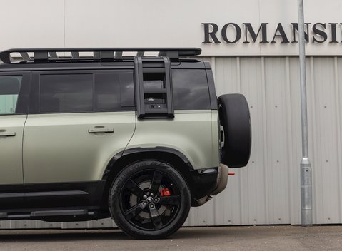 Land Rover Defender 110 X P400 31