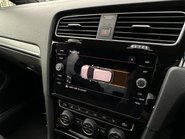 Volkswagen Golf GTI PERFORMANCE TSI DSG 64