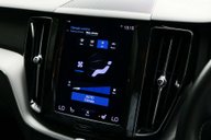 Volvo XC60 2.0 XC60 R-Design B5 MHEV AWD Auto 4WD 5dr 27