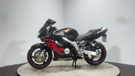 Honda CBR CBR600 F 2000 SPARES OR REPAIR ONLY 8K PROJECT SPORTS BIKE 600CC 4