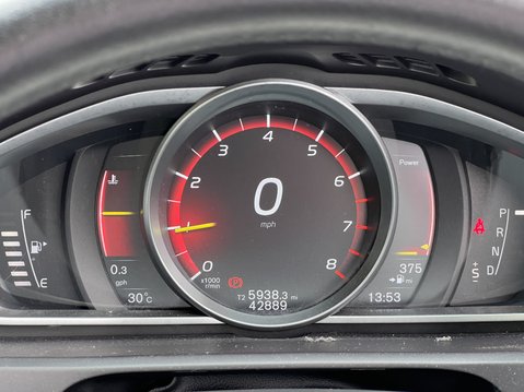 Volvo V40 1.5 T3 GPF Inscription Hatchback 5dr Petrol Auto Euro 6 (s/s) (152 ps) 24