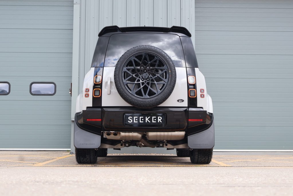 Land Rover Defender 90 2026 Brand NEW  HARD TOP STYLED BY SEEKER AIR SUSPENSION AND JUMP SEAT  9