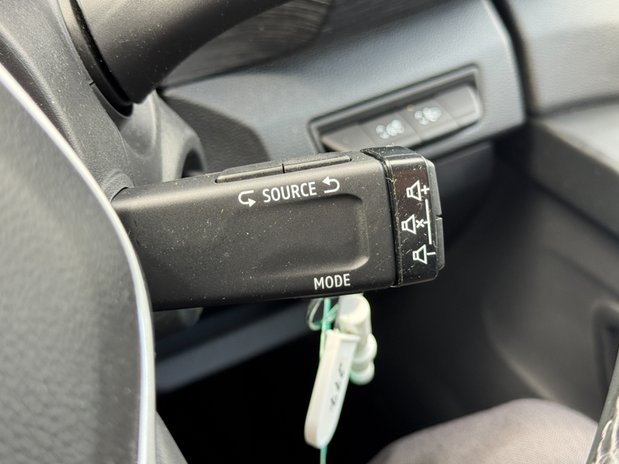 Renault Trafic LWB L2H1 Low Roof LL30 Extra Air Con Alloys Nav Sensors 28