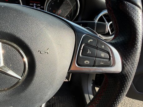 Mercedes-Benz GLA GLA 200 AMG LINE 21