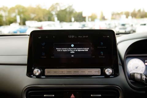 Hyundai KONA PREMIUM 27
